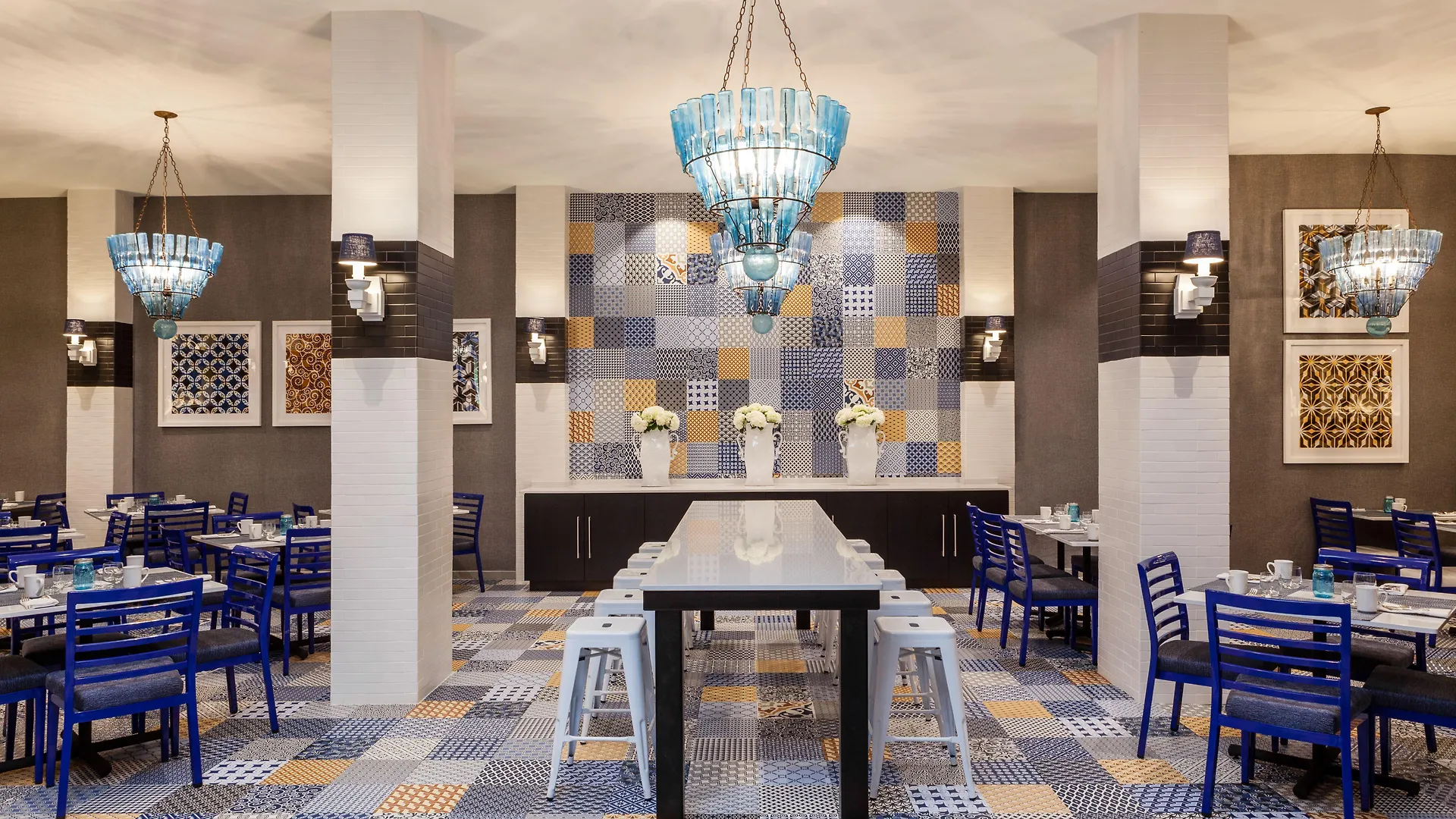 Sheraton Charlotte Hotel location