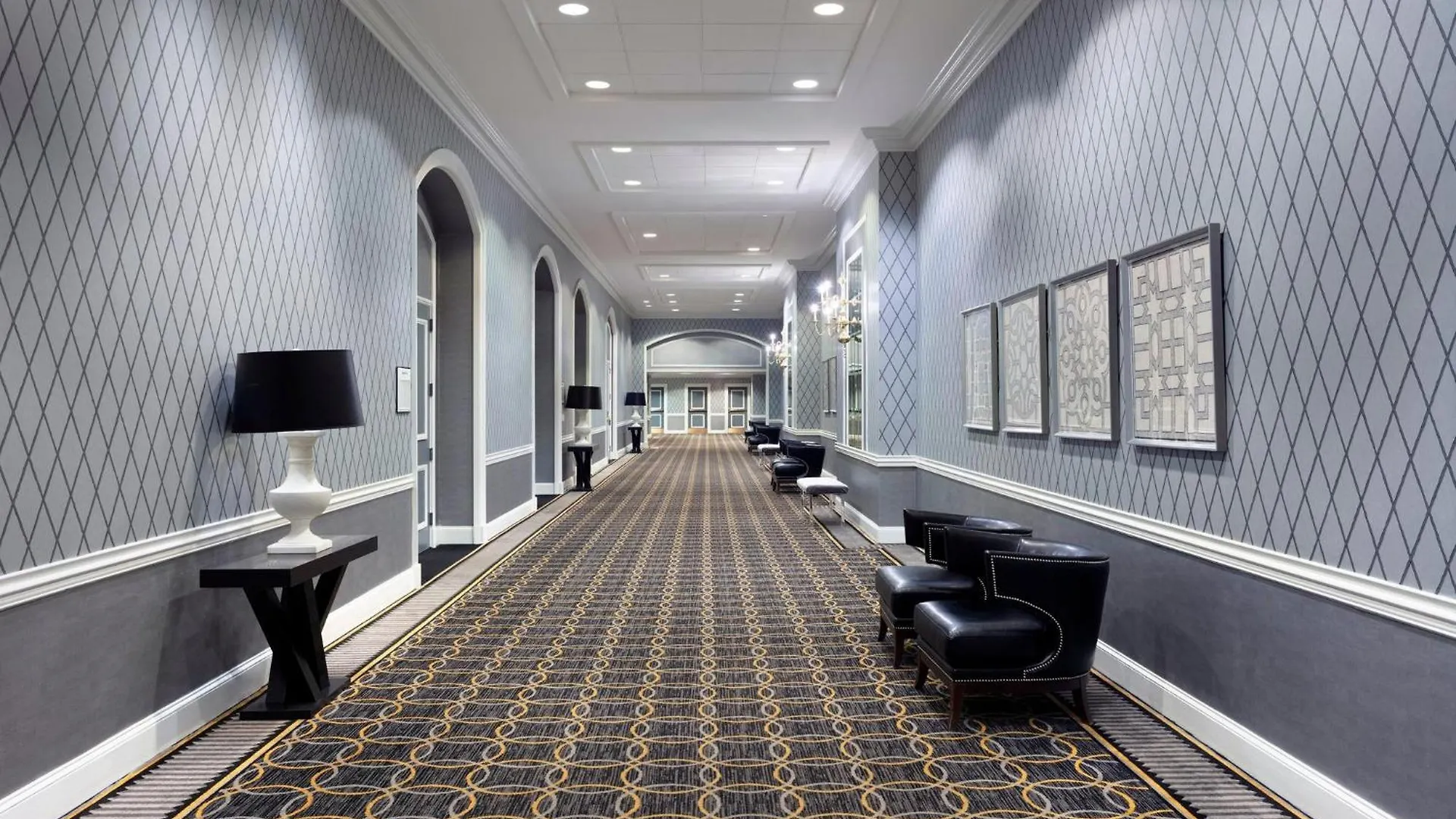 Sheraton Charlotte Hotel